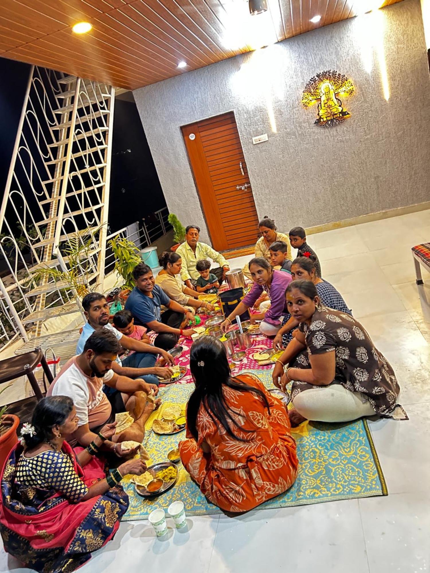 Vatavriksha Guest House,Akkalkot Akalkot Kültér fotó